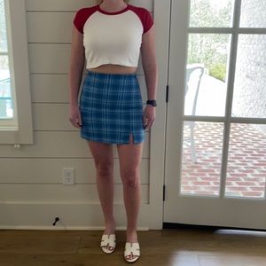 Brandy Melville Trendy stretch mid drift top